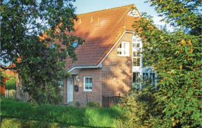 Three-Bedroom Holiday Home in Wurster Nordseekuste, Dorumer Neufeld